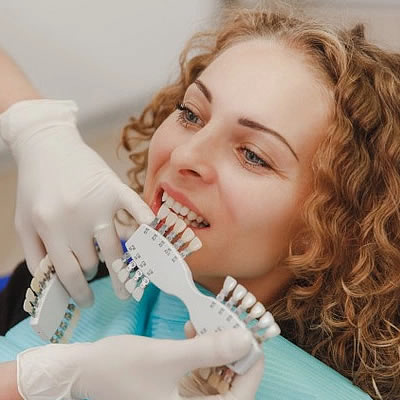 Consejos para tratar las manchas blancas en los dientes